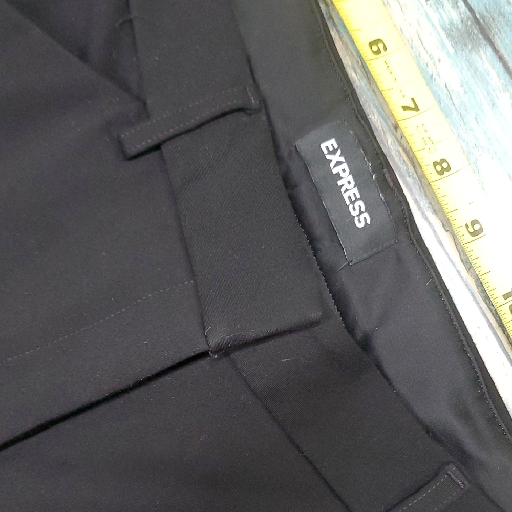 Express Women's Classic Black Cropped Pants - Picture 3 of 5